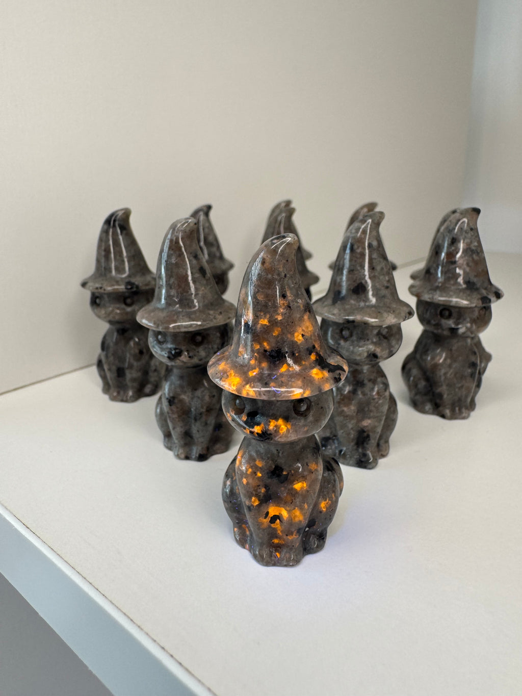 Yooperlite Witch Cat (UV light to activate, not included)