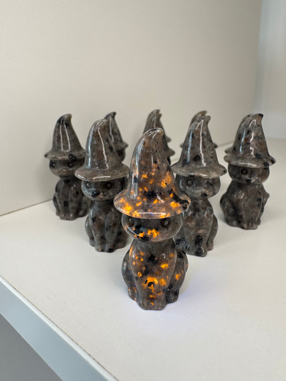 Yooperlite Witch Cat (UV light to activate, not included)