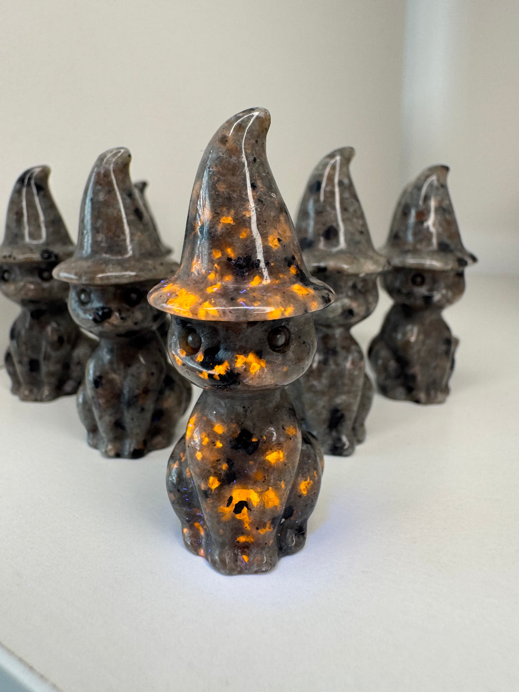 Yooperlite Witch Cat (UV light to activate, not included)